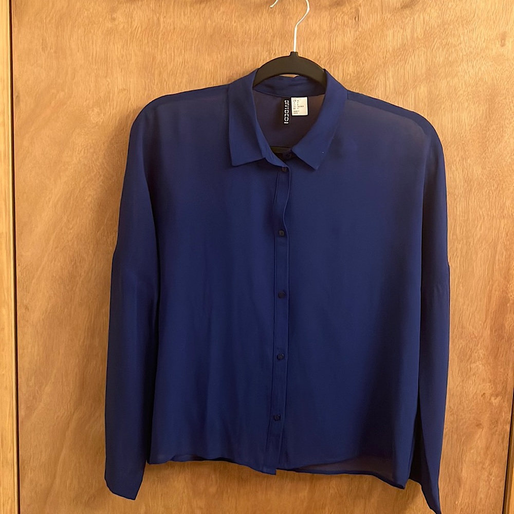 Colbolt blue sheer cropped blouse woman’s size 4 (xtra small)